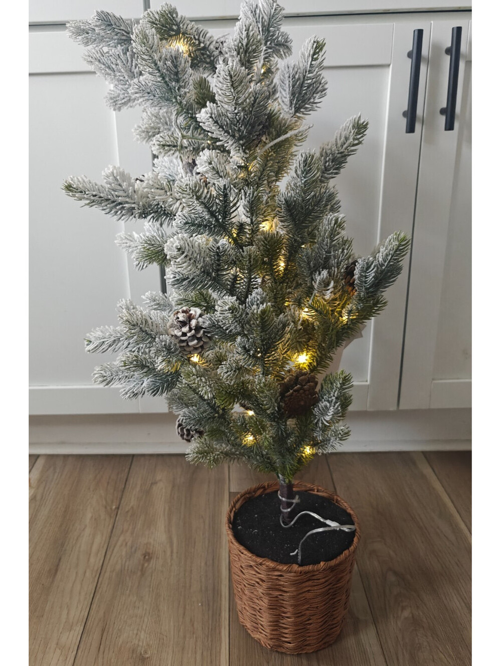 Barb’s Tree Farm 32in Pre-Lit Flocked Christmas Tree Pinecones Basket LED